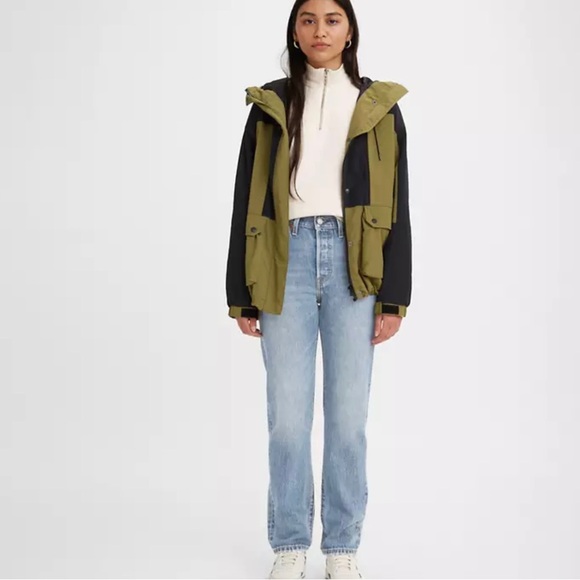 Levi’s 501 Cropped - Picture 3 of 7